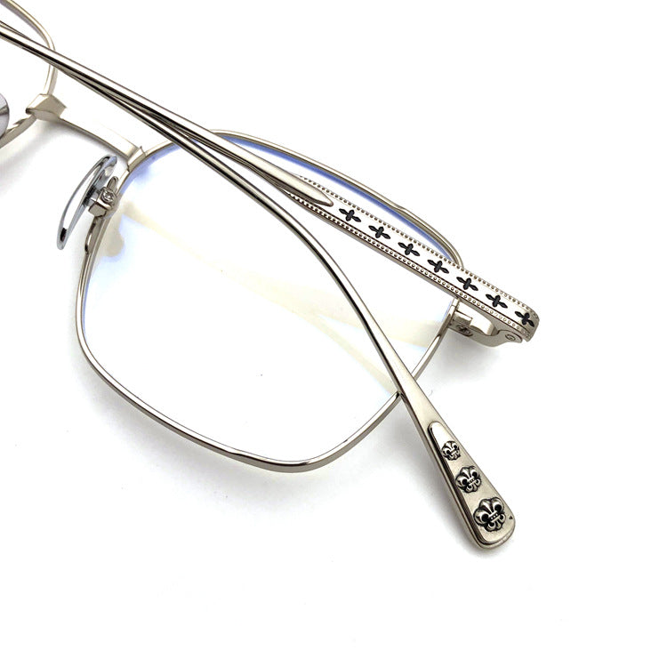Gothic Titanium Square Glasses with Cross-Engraved Temples & Vintage Details – CH8018