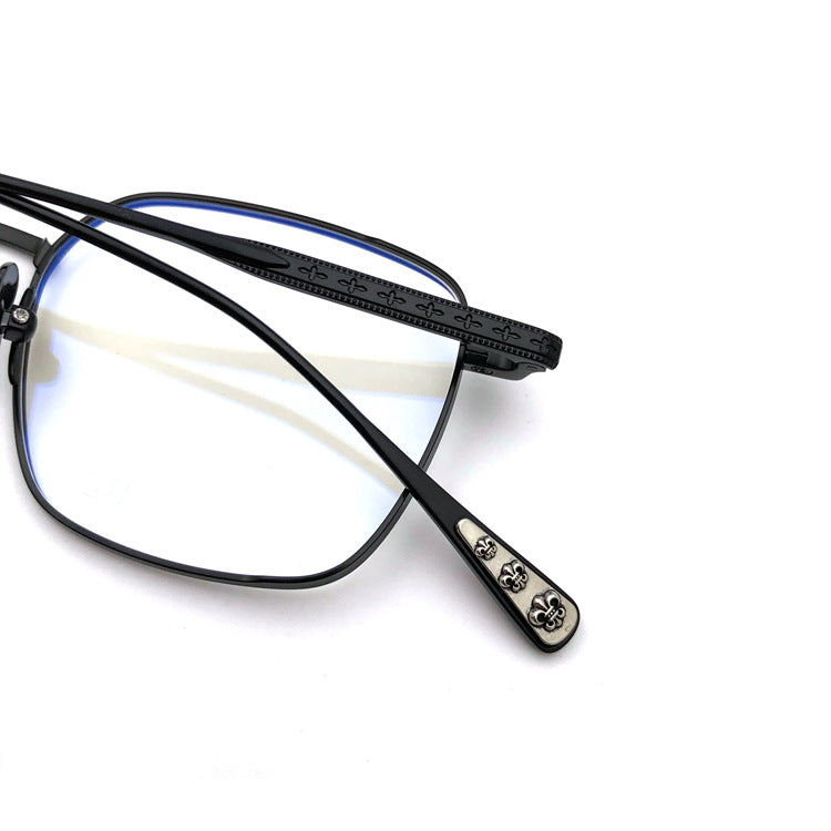 Gothic Titanium Square Glasses with Cross-Engraved Temples & Vintage Details – CH8018