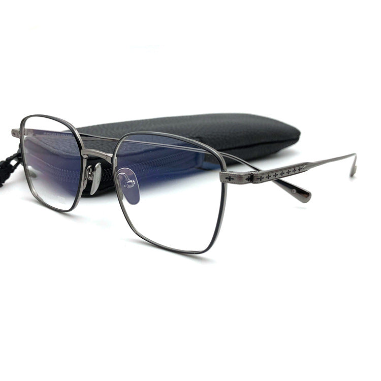 Gothic Titanium Square Glasses with Cross-Engraved Temples & Vintage Details – CH8018
