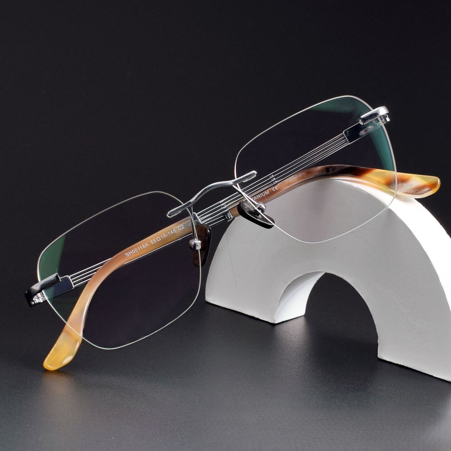 Luxury Rimless Polygon Glasses with Buffalo Horn Temples | Pure Titanium Designer Eyeglass Frame SH00118A