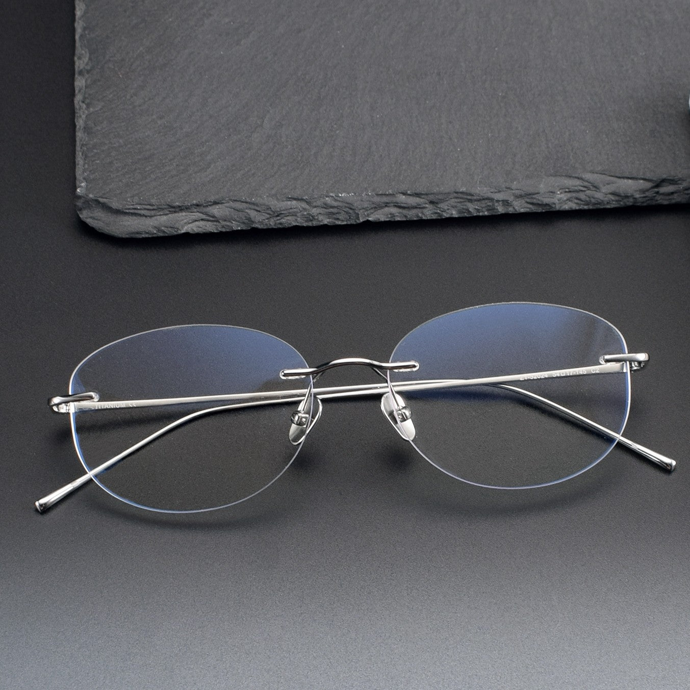 Minimalist Oval Rimless Glasses | Ultra-Light Pure Titanium Silver Optical Frame for Men & Women 52024