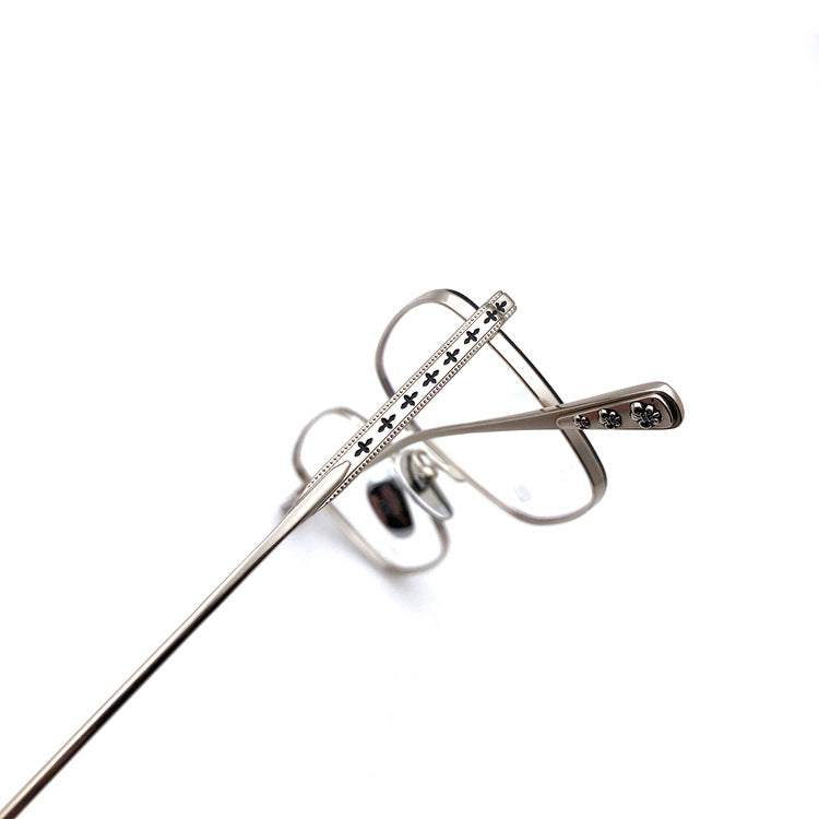 Gothic Titanium Square Glasses with Cross-Engraved Temples & Vintage Details – CH8018
