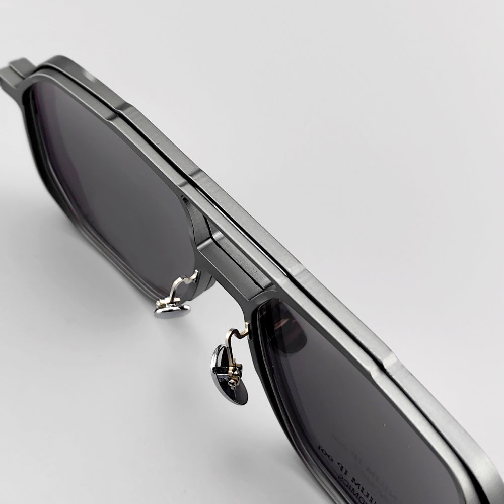 [Buy one get two] Titanium Magnetic clip-on aviator optical glasses with bonus sunglasses clip - EO-9906