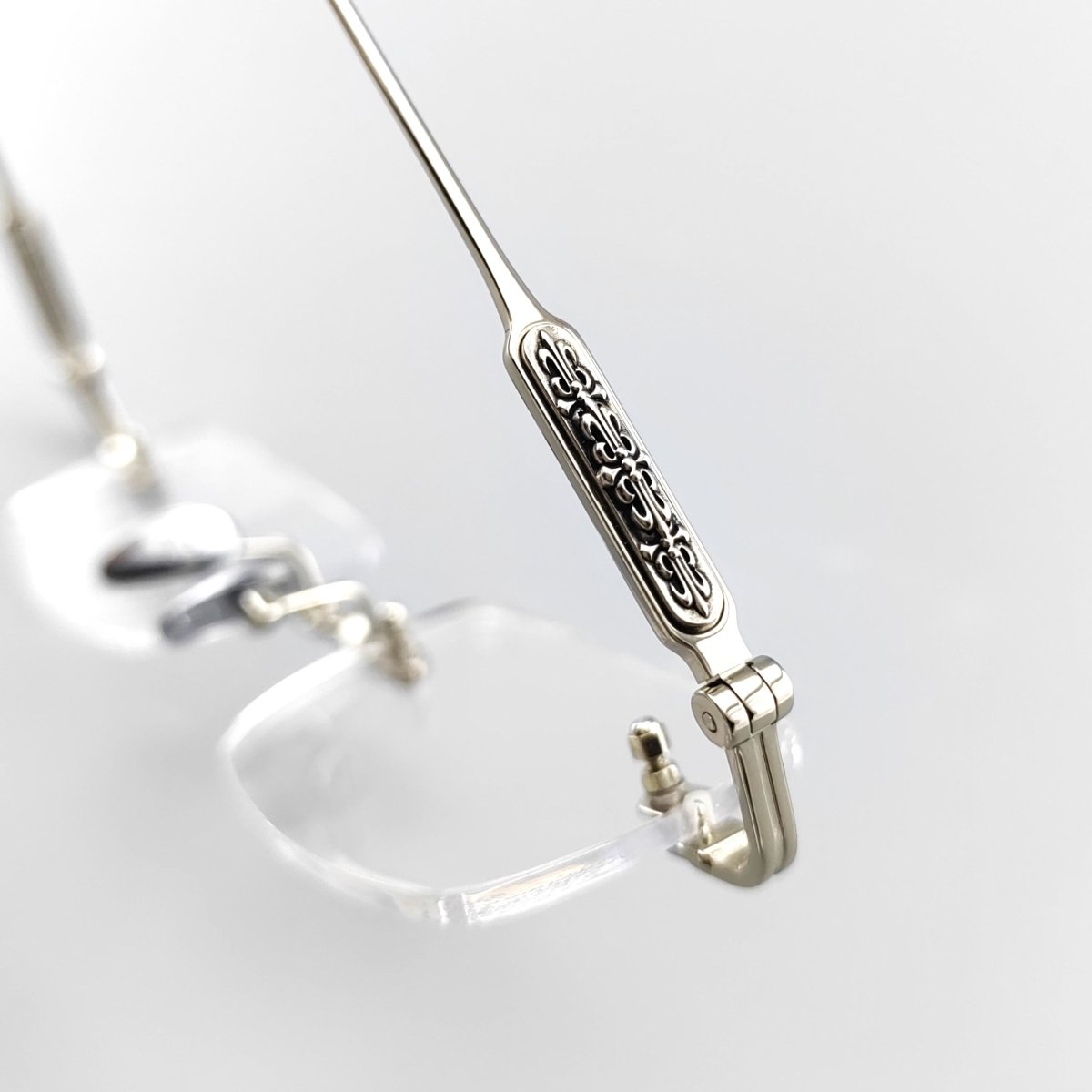 Chrome Hearts - Style SOFFFFFFFFERS II Rimless Glasses | Pure Titanium Frame with Medieval Detailing - HP eyeglasses