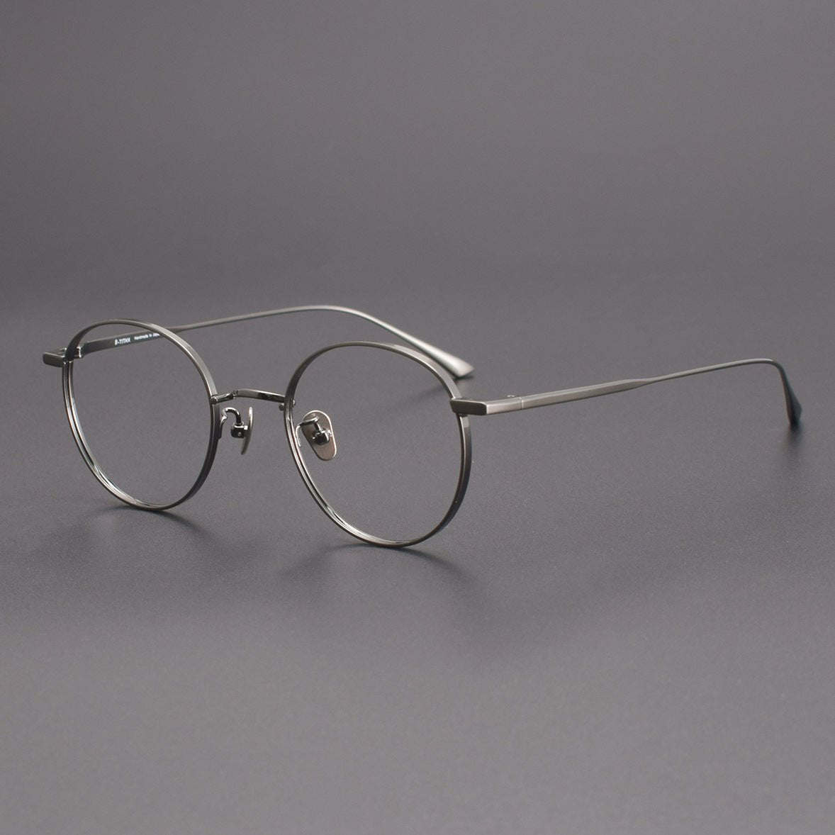 round-glasses-classic-circular-frames-in-titanium-acetate-hp
